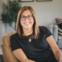 Dr. Lina AbuJamra